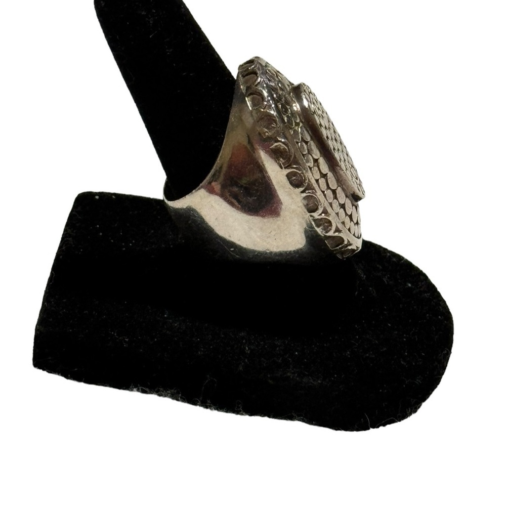 Anna Beck Large Sterling Silver Oval Step Dot Texture Cocktail Ring - Picture 5 of 8